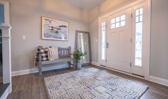 240 Fernwood Dr, Bayville, NJ 08721