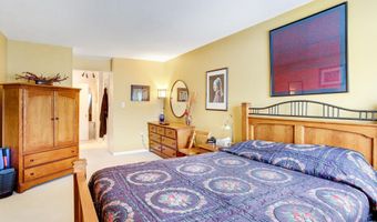 12203 ACADEMY Way 13, Rockville, MD 20852