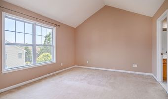 15 Caldwell Ter, Danbury, CT 06810