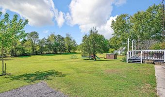 596 Sunny Acres Dr, Bedford, IN 47421