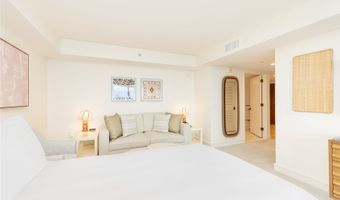 223 Saratoga Rd 1805, Honolulu, HI 96815