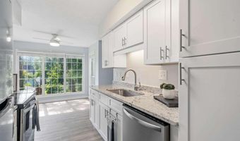 104 Glenleaf, Peachtree Corners, GA 30092