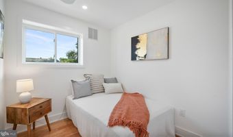 7521 9TH St NW, Washington, DC 20012