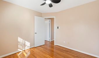 7852 OREANA Dr, Annandale, VA 22003