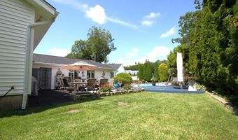 1 Arc Ct, Absecon, NJ 08201