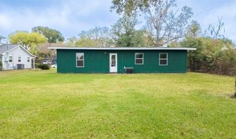 513 Holly St, Angleton, TX 77515