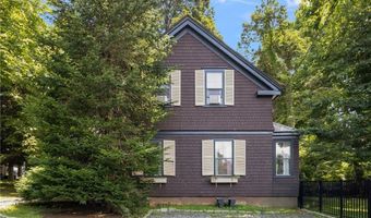 37 Concord Dr, Middletown, RI 02842