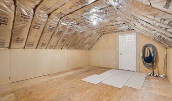 11 Concord Pl, Auburn, ME 04210