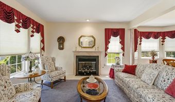 15 Breeze Ter, Barnegat, NJ 08005