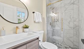 8404 CHERRY VALLEY Ln, Alexandria, VA 22309