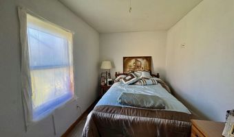 111 W Lee St, Aurora, MO 65605
