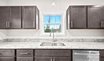 7 Berry Crest Ln, Arden, NC 28704