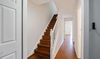 838 COLLEGE Pkwy 11-838, Rockville, MD 20850
