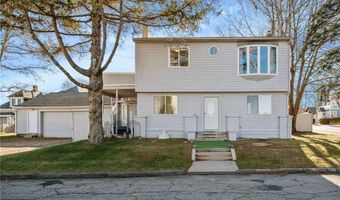 16 Courtway St, Narragansett, RI 02882