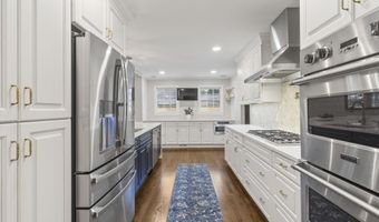 97 Huntington Rd, Atlanta, GA 30307