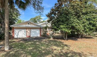 52 17th St, Apalachicola, FL 32320