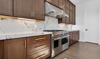 861 N MANCHESTER St, Arlington, VA 22205