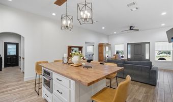 245 Creek Crossing St, Alvord, TX 76225