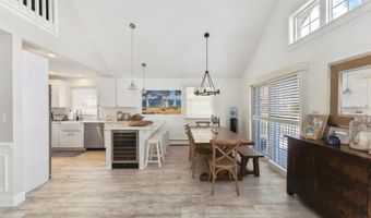 56 W 13th St, Avalon, NJ 08202