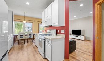 5048 Yuma Ln N, Plymouth, MN 55446