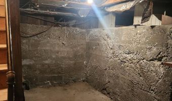 204 Grand Ave, Arco, ID 83213