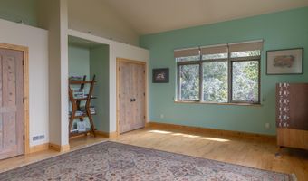 75 Sterling Dr, Bellevue, ID 83313