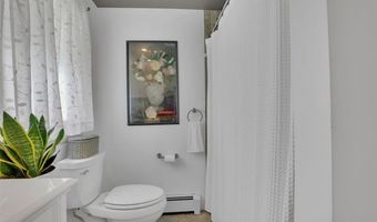 6 Beechwood Cir, Cromwell, CT 06416