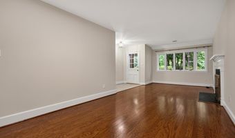 8023 WASHINGTON Ave, Alexandria, VA 22308