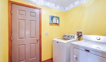 1012 Coopers Run, Amherst, OH 44001