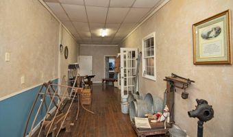 342 S Monroe St, Alderson, WV 24910