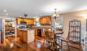 53 Brookpark Dr, Amherst, NY 14228
