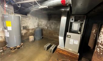 468 Lower Riggles Gap Rd, Altoona, PA 16601