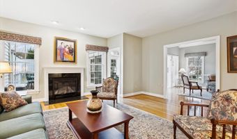 22902 N BROWN Sq, Ashburn, VA 20148