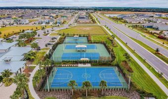 6934 OLD BENTON Dr, Apollo Beach, FL 33572