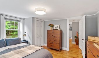 18 River St 18, Andover, MA 01810