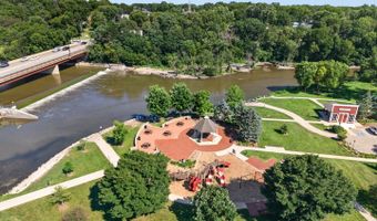 115 S Main St 115-119, Algonquin, IL 60102