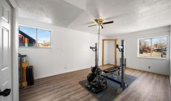 207 MESA Dr, Aztec, NM 87410