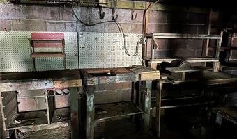 22841 Lake Park Blvd, Alliance, OH 44601