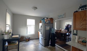 41 Dunn St, Auburn, ME 04210