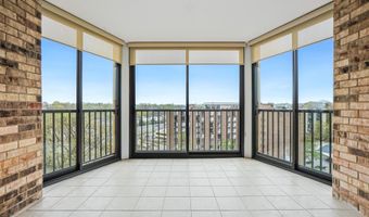 5904 MOUNT EAGLE Dr 718, Alexandria, VA 22303