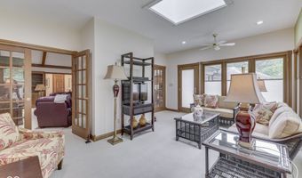 8888 Classic View Dr, Indianapolis, IN 46217