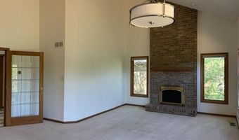 1261 Laurel View Dr, Ann Arbor, MI 48105
