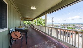 1057 Maluna St, Honolulu, HI 96818