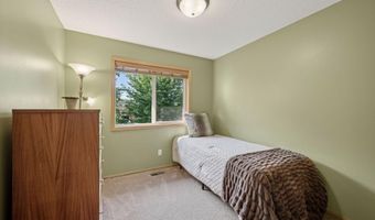 10555 56th St NE, Albertville, MN 55301