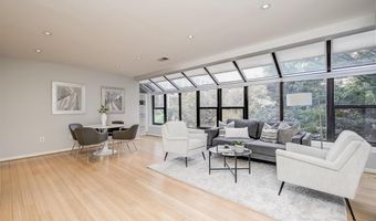 1029 N STUART St 307, Arlington, VA 22201