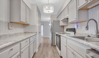 3710 EXCALIBUR Ct 103, Bowie, MD 20716