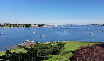 127 Harrison Ave 7, Newport, RI 02840