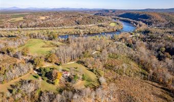 5722 James River Rd, Appomattox, VA 24553