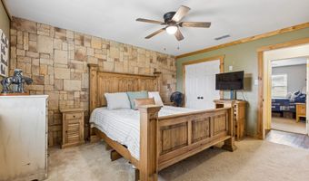 1087 County Road 2395, Alvord, TX 76225