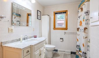 6208 Austin Dr, Ashtabula, OH 44004
